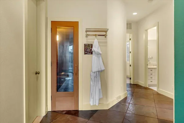 $1,800,000 | 15000 Middletown Park Drive, Redding, CA 96001