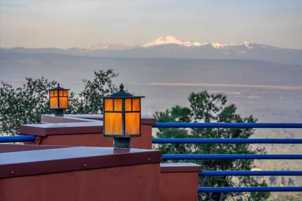 $1,800,000 | 15000 Middletown Park Drive, Redding, CA 96001