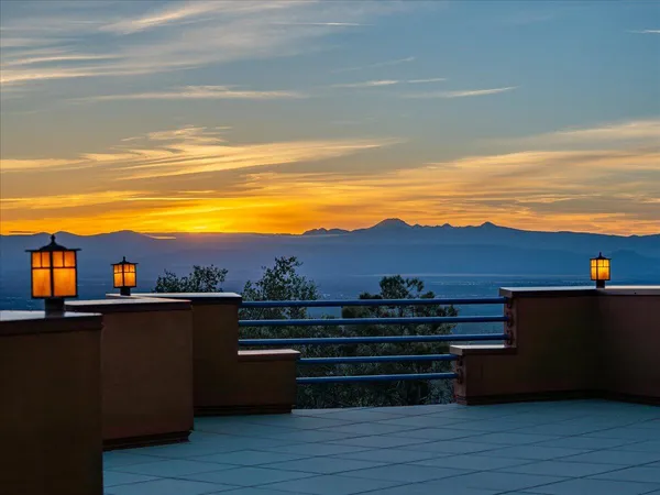 $1,800,000 | 15000 Middletown Park Drive, Redding, CA 96001