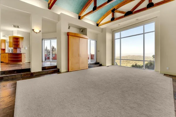 $1,800,000 | 15000 Middletown Park Drive, Redding, CA 96001