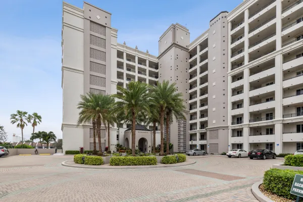$799,000 | 2880 Northeast 14th Street Causeway, Unit 904, Pompano Beach, FL 33062
