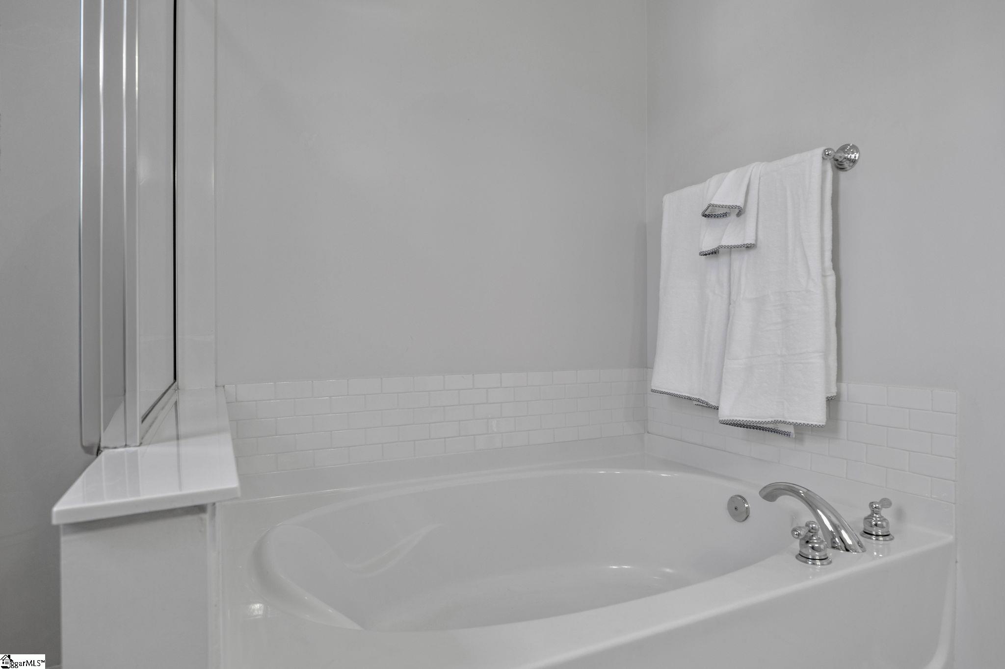 223 Cedar Crossing Lane Greenville, SC 29615 - Photo 14 of 40