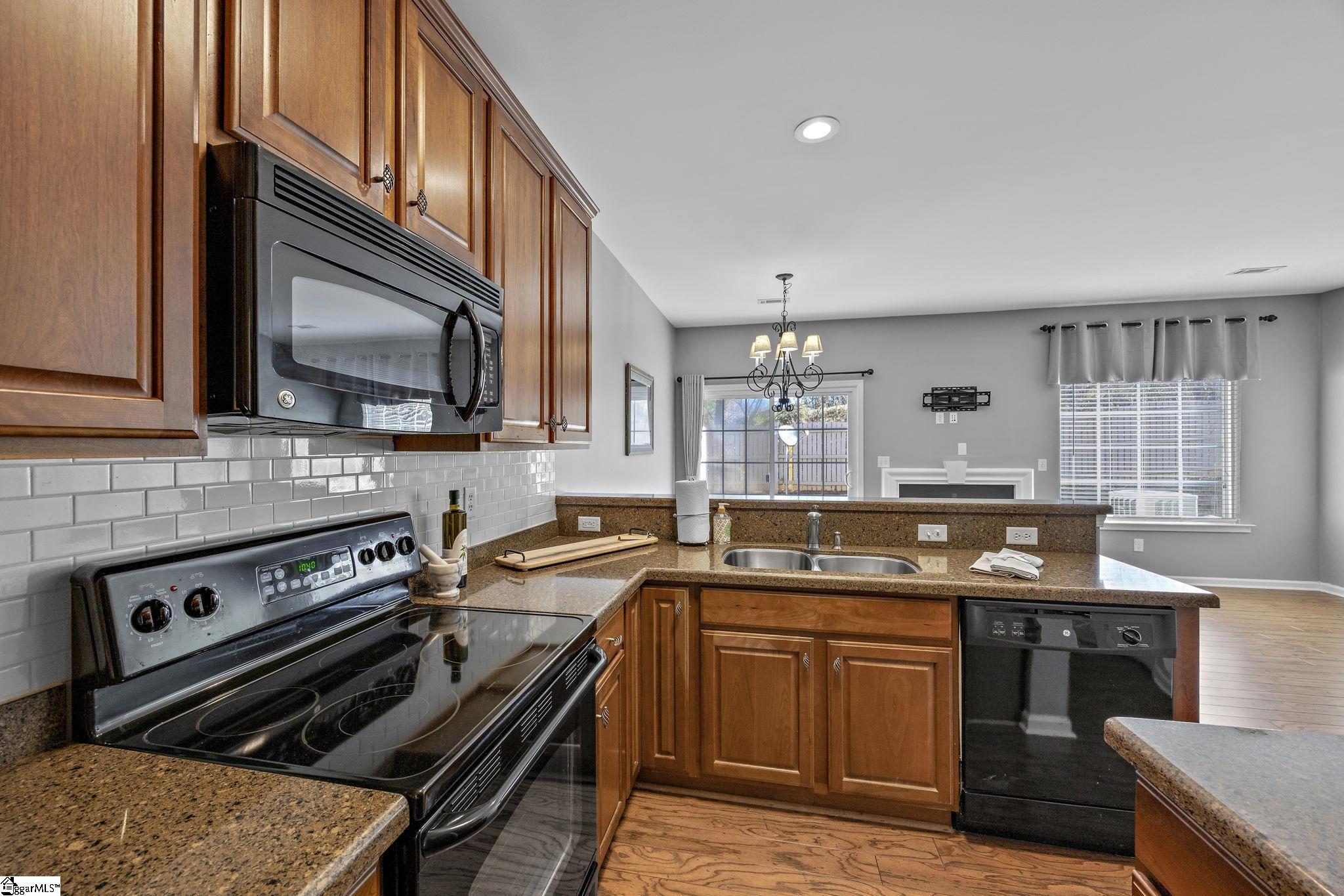 223 Cedar Crossing Lane Greenville, SC 29615 - Photo 9 of 40