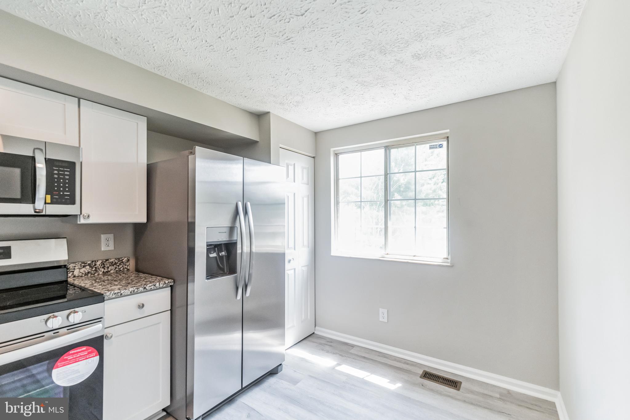 503 Cross Ridge Court Stafford, VA 22554 - Photo 11 of 26 Stainless steel appliances