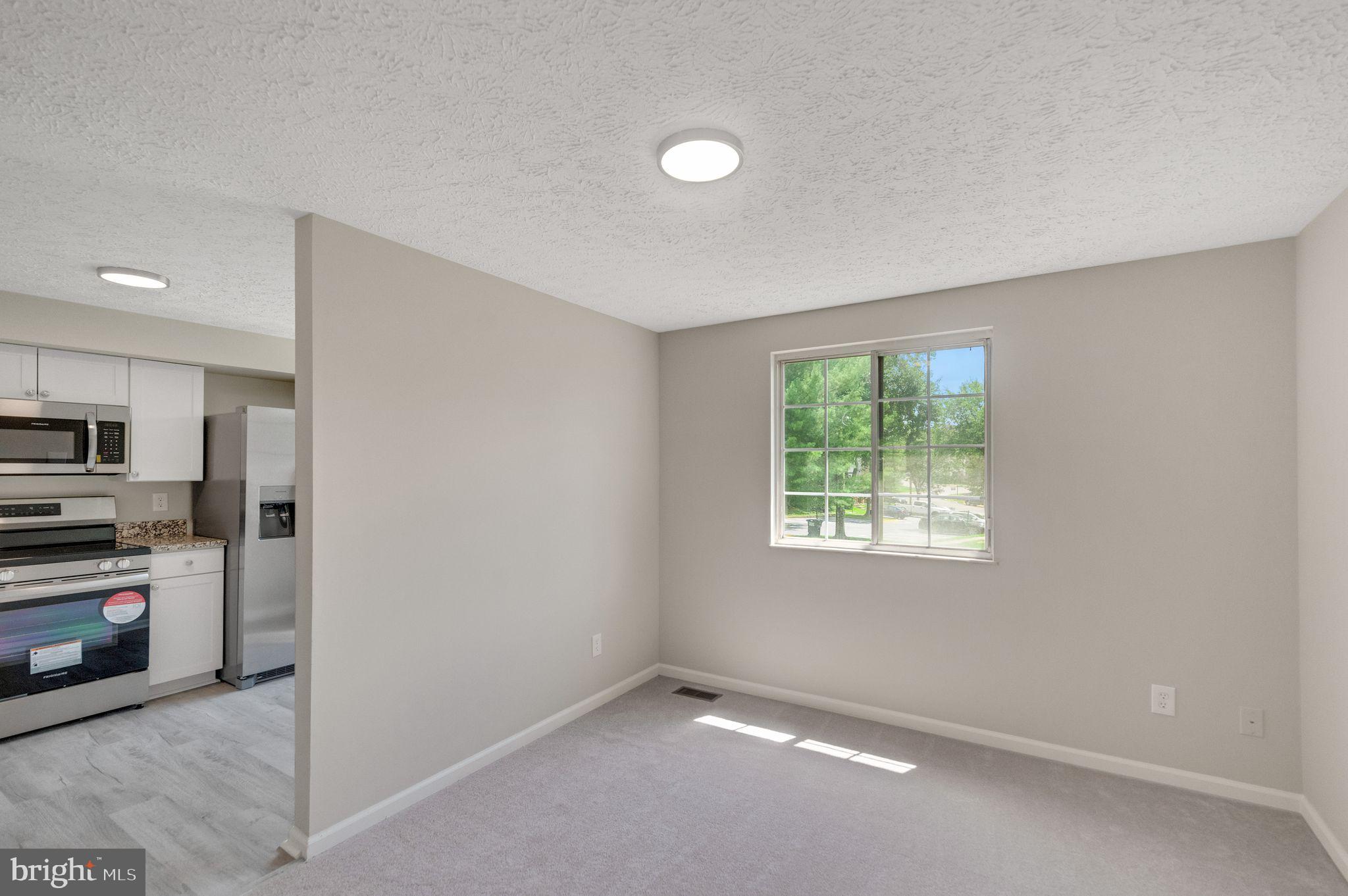 503 Cross Ridge Court Stafford, VA 22554 - Photo 6 of 26 Separate dining room off of kitchen