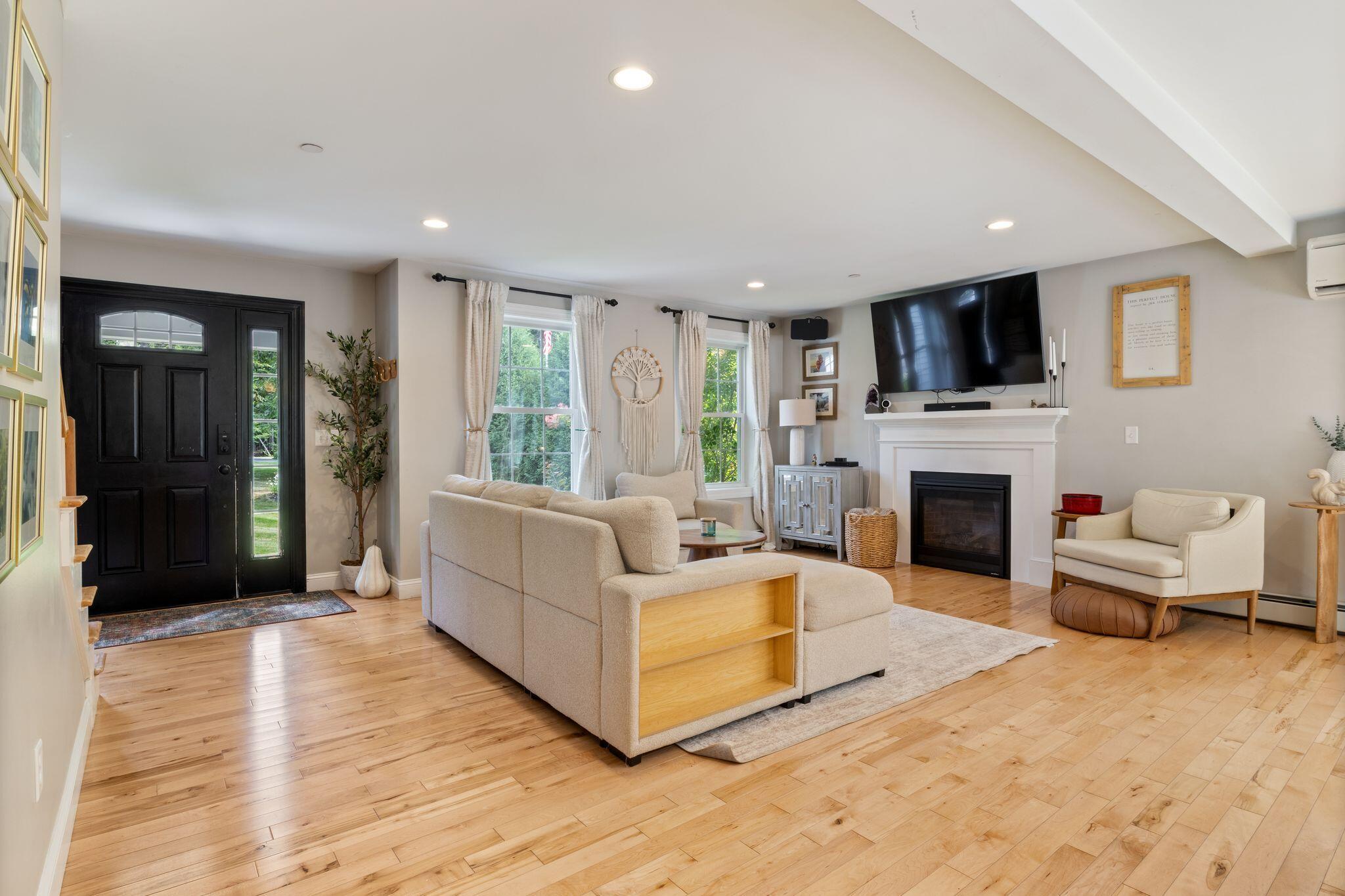 15 Alpine Drive Windham, ME 04062 - Photo 6 of 48 15_Alpine_Dr_015