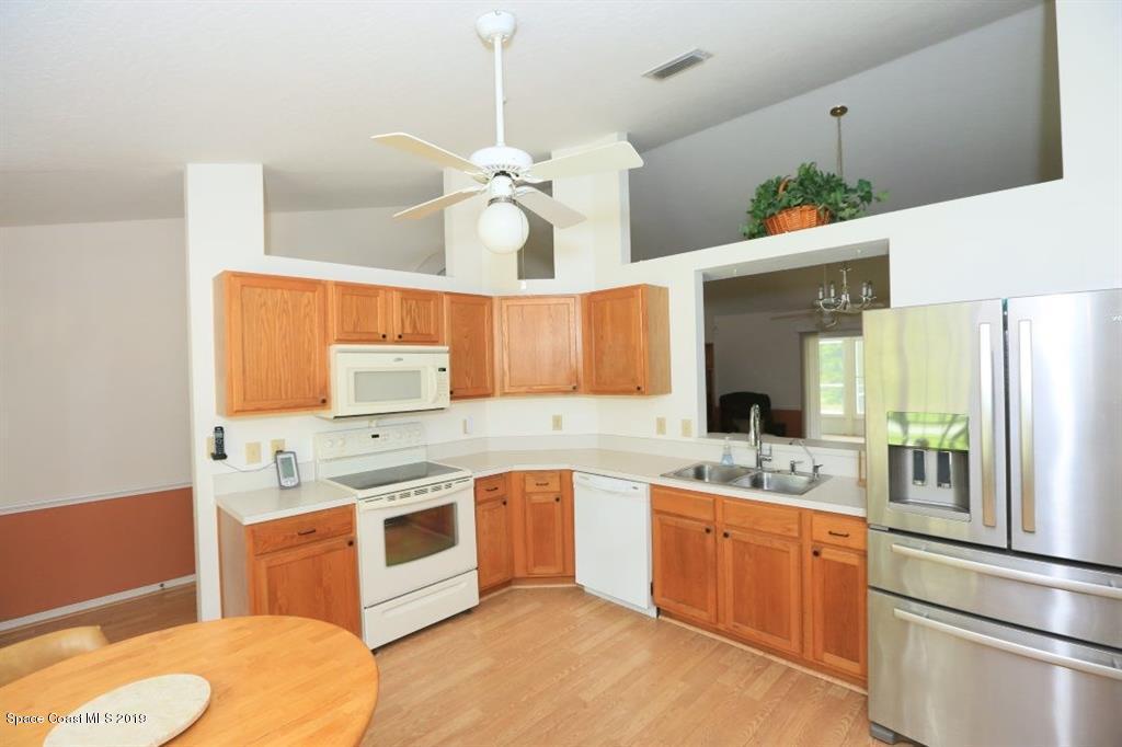 258 Dobbins Road Northwest Palm Bay, FL 32907 - Photo 8 of 24 8