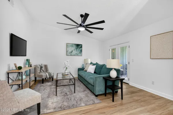$315,000 | 1091 Willow Cove Court West, Jacksonville, FL 32233
