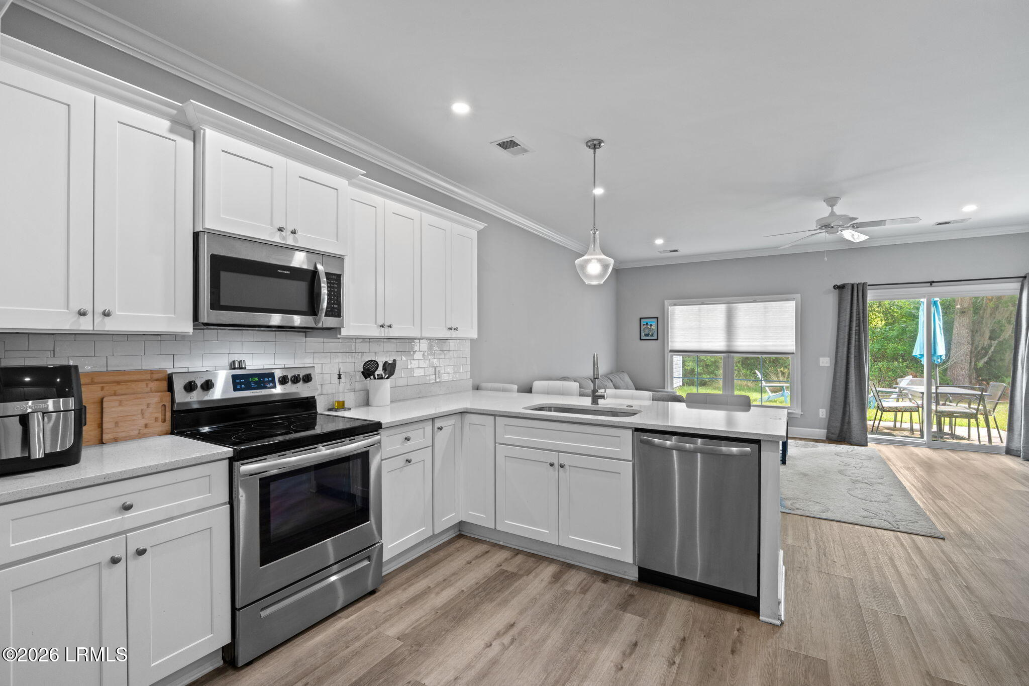 18 Rinkie Road Beaufort, SC 29906 - Photo 7 of 35 11-web-or-mls-DSC01725