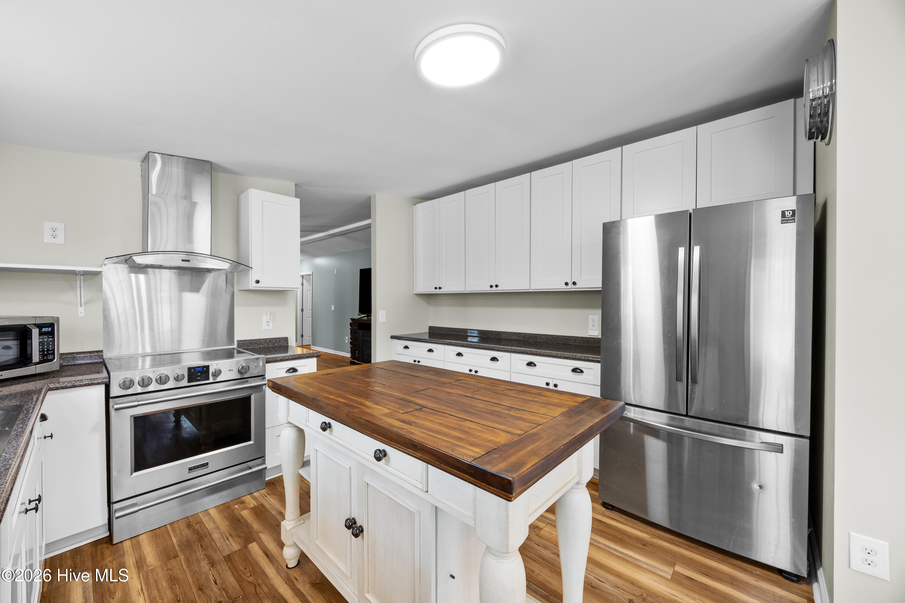 1772 Maco Road Northeast Leland, NC 28451 - Photo 11 of 43 Kitchen