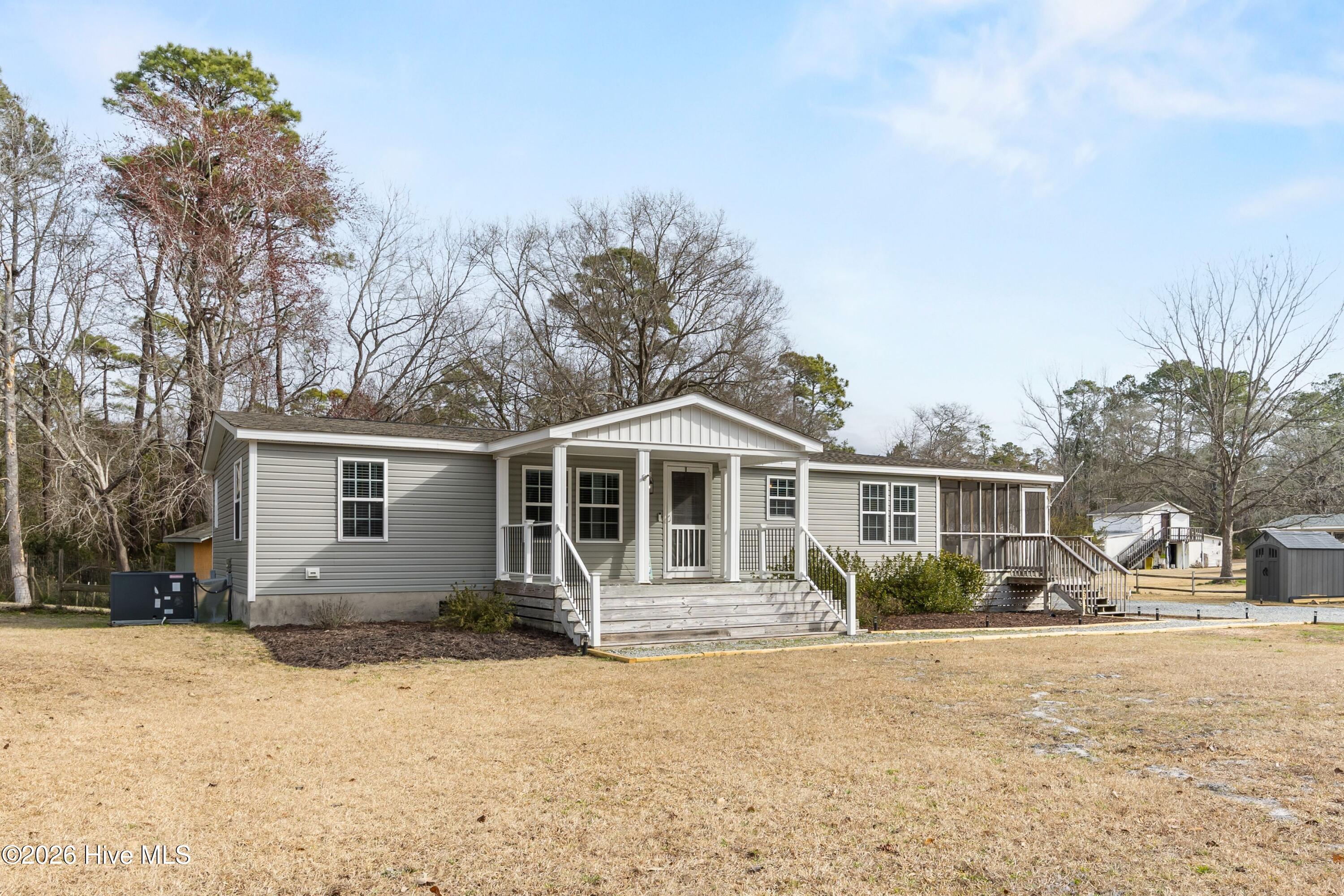 1772 Maco Road Northeast Leland, NC 28451 - Photo 4 of 43 3 BR|2BA 1.4 acres