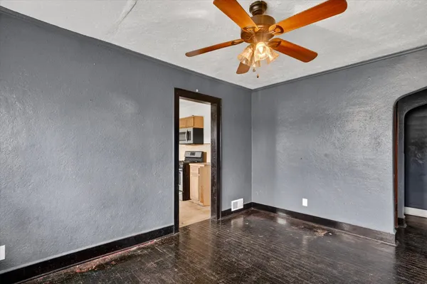 $134,900 | 226 East High Street, Jackson, MI 49203
