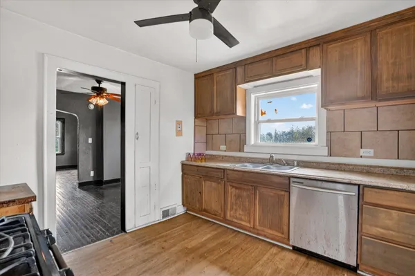 $134,900 | 226 East High Street, Jackson, MI 49203
