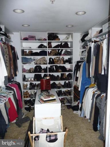 18301 Wickham Road Olney, MD 20832 - Photo 19 of 30 Walk-in Closet