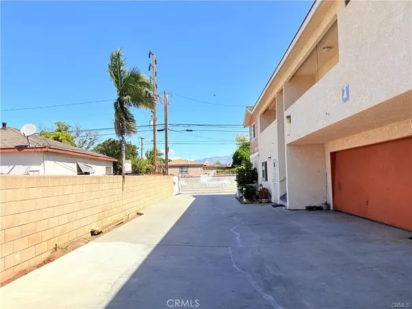 $2,500 | 5834 Ferguson Drive, Unit B, Commerce, CA 90022