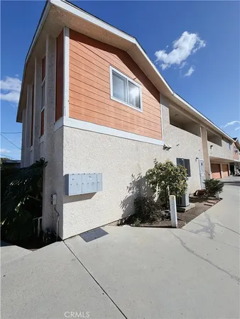 $2,500 | 5834 Ferguson Drive, Unit B, Commerce, CA 90022