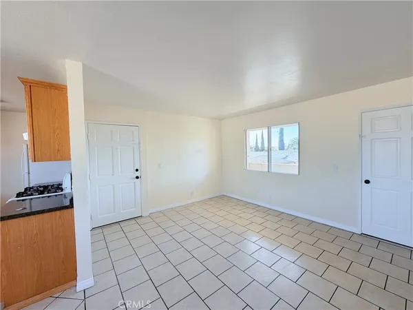 $2,500 | 5834 Ferguson Drive, Unit B, Commerce, CA 90022