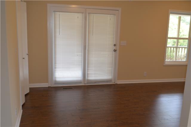 110 Shorter Road Lebanon, TN 37090 - Photo 8 of 16 Dining/breakfast area is part of the kitchen.