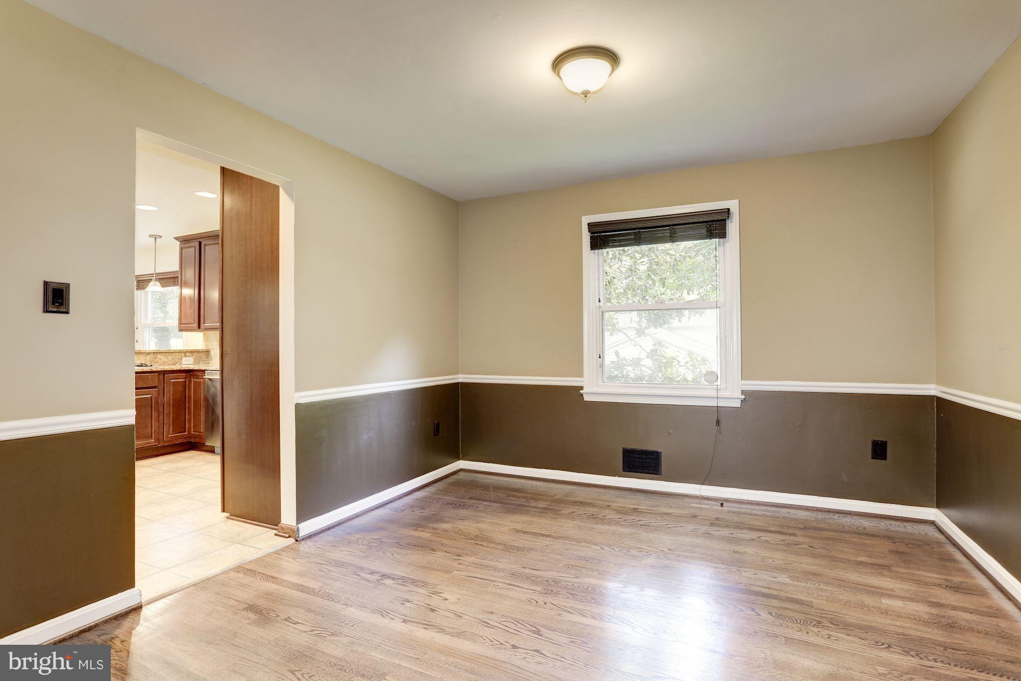 5184 Eliots Oak Road Columbia, MD 21044 - Photo 4 of 30 Dining Room
