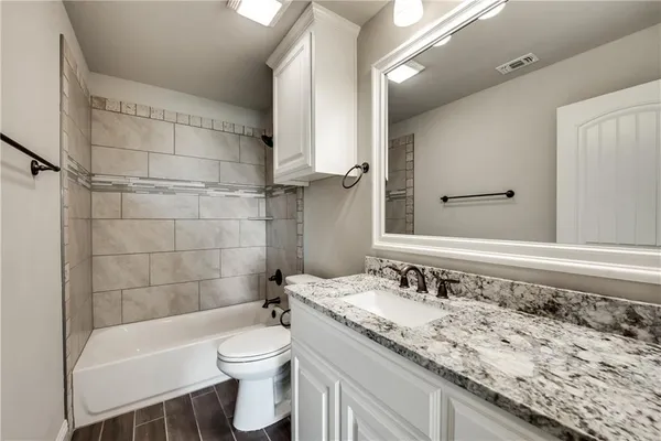 $2,995 | 101 Maverick Court, Granbury, TX 76049