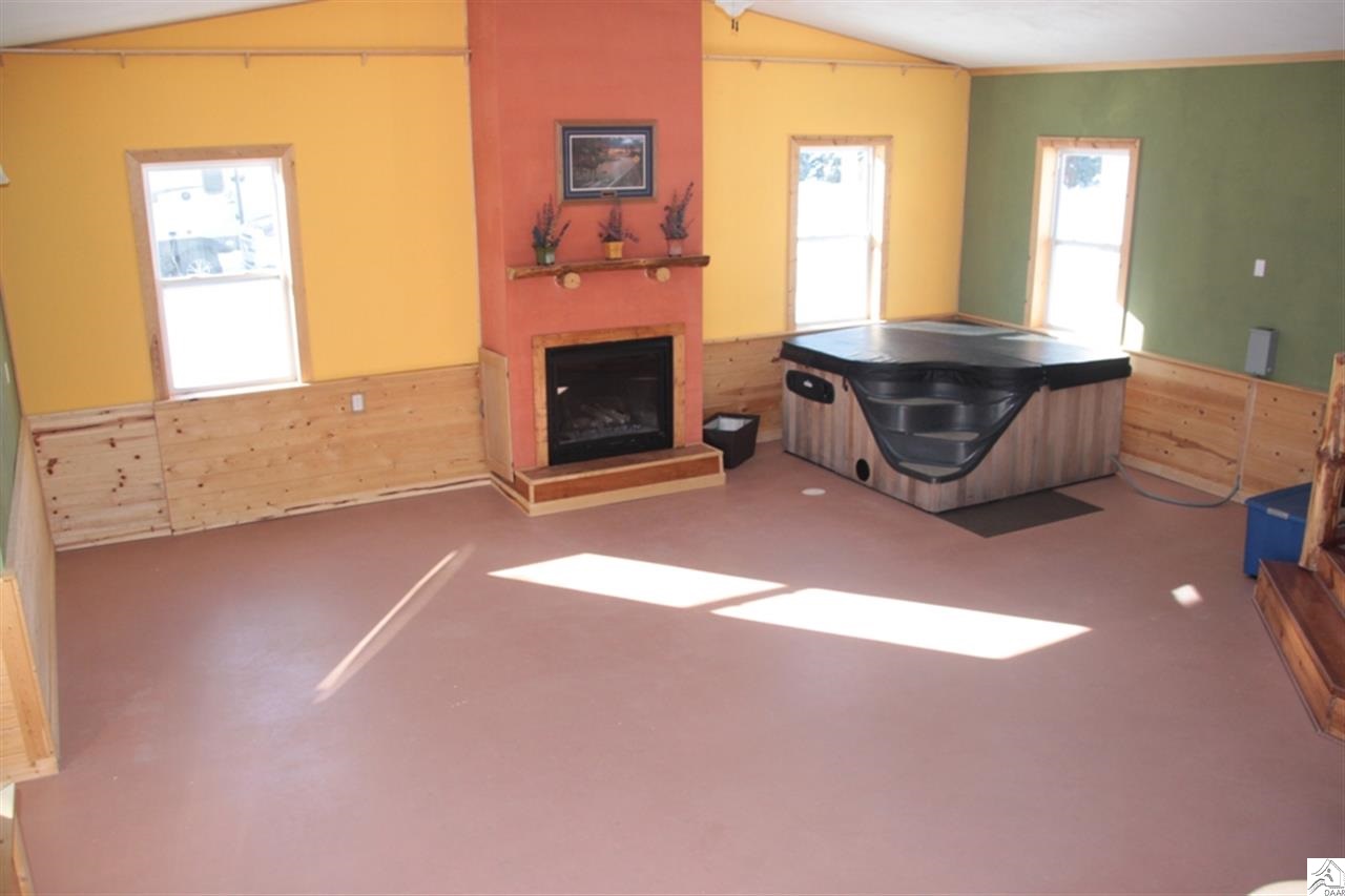 6744 Rice Lake Road Duluth, MN 55803 - Photo 6 of 17