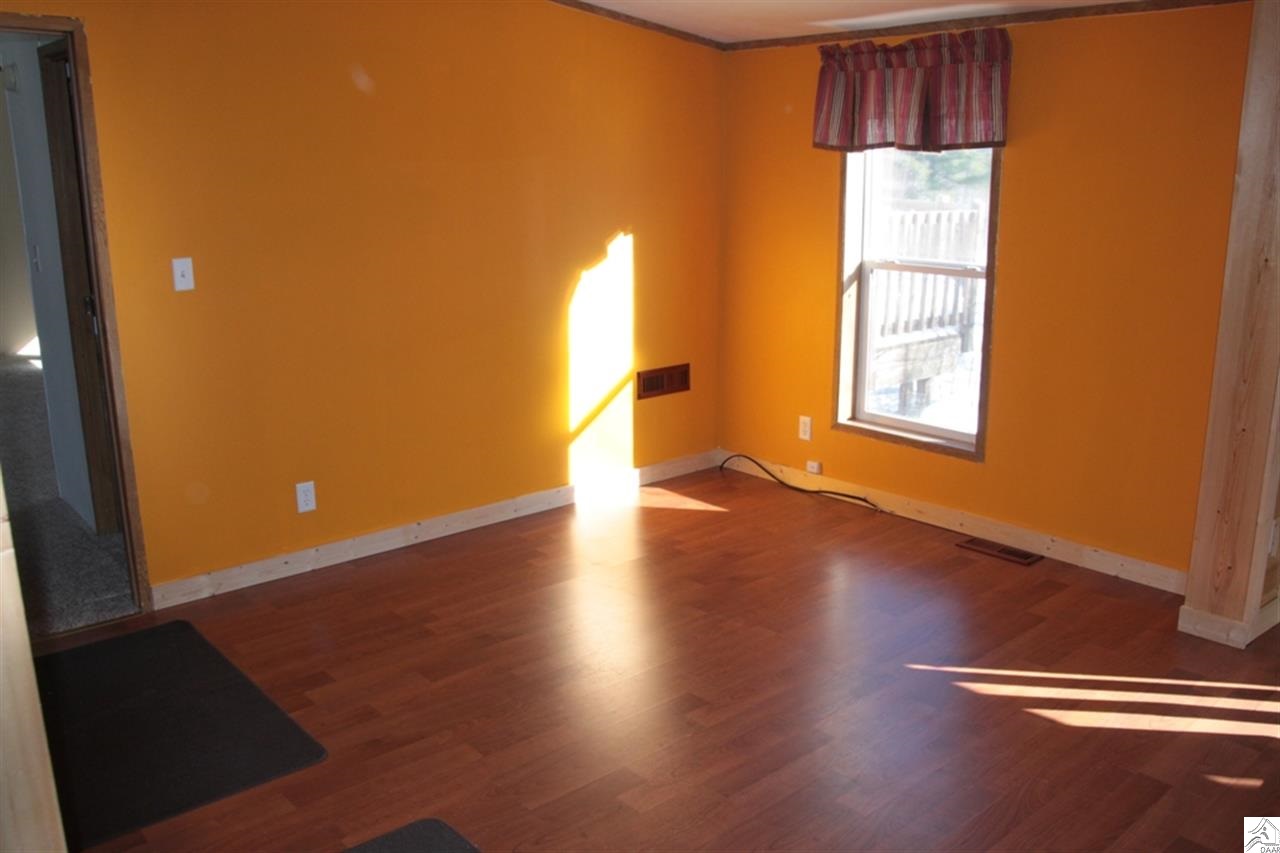 6744 Rice Lake Road Duluth, MN 55803 - Photo 7 of 17