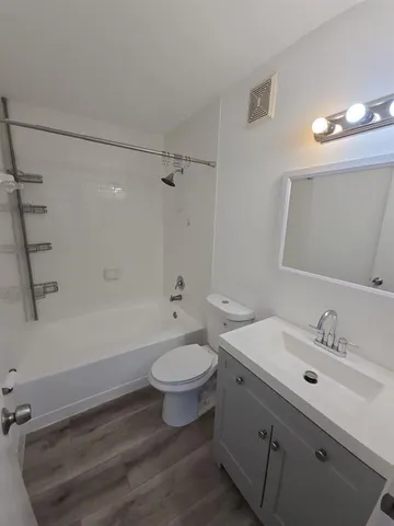 a view of utility room