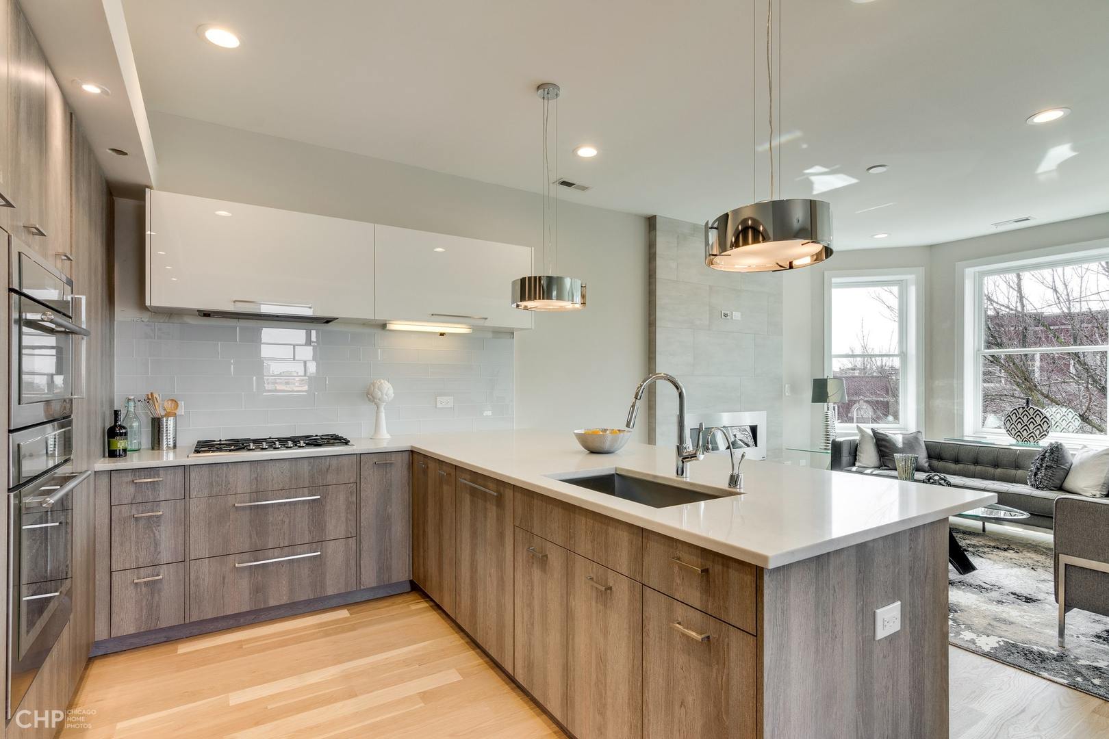 2238 West Walton Street, Unit 3 Chicago, IL 60622 - Photo 8 of 33