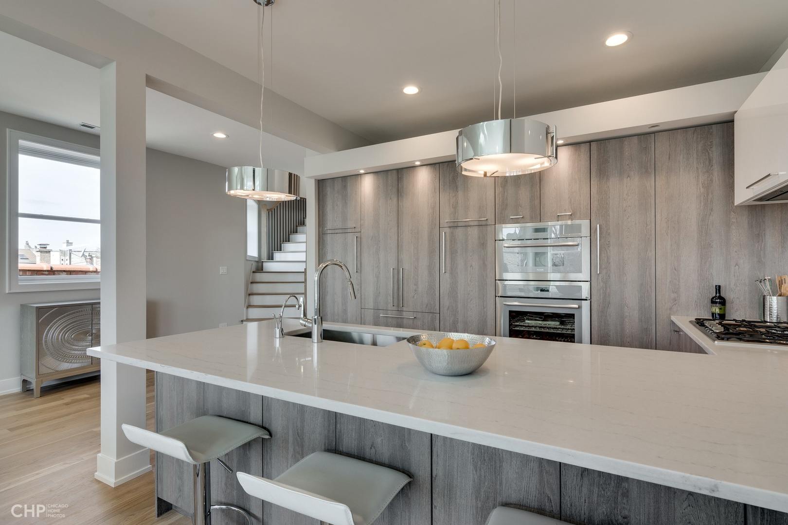 2238 West Walton Street, Unit 3 Chicago, IL 60622 - Photo 9 of 33