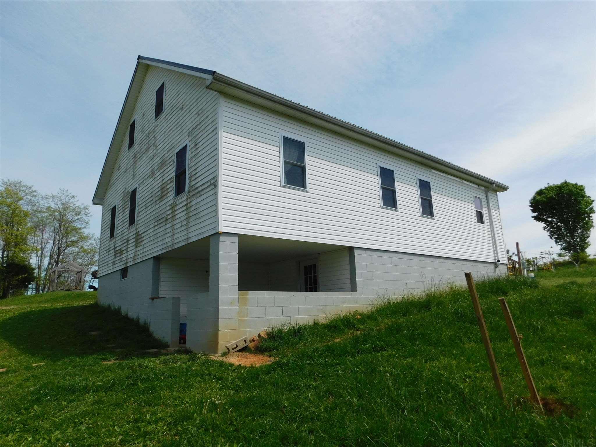 10728 East Read Road Salem, IN 47167 - Photo 6 of 36
