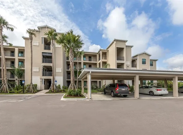 $2,100 | 17510 Gawthrop Drive, Unit 406, Lakewood Ranch, FL 34211
