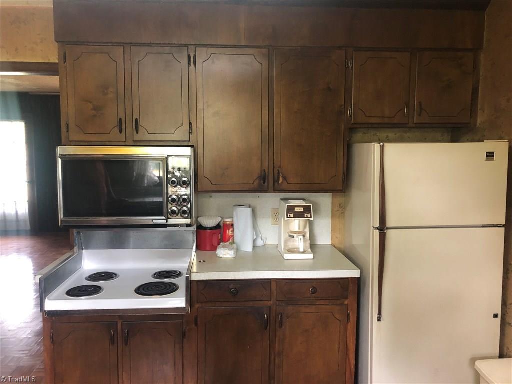 2380 E Road Walnut Cove, NC 27052 - Photo 10 of 27