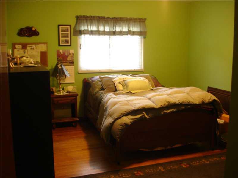 215 Jackson Road Plum, PA 15239 - Photo 8 of 20 Bedroom. 3rd Bedroom on main level with hardwood floors