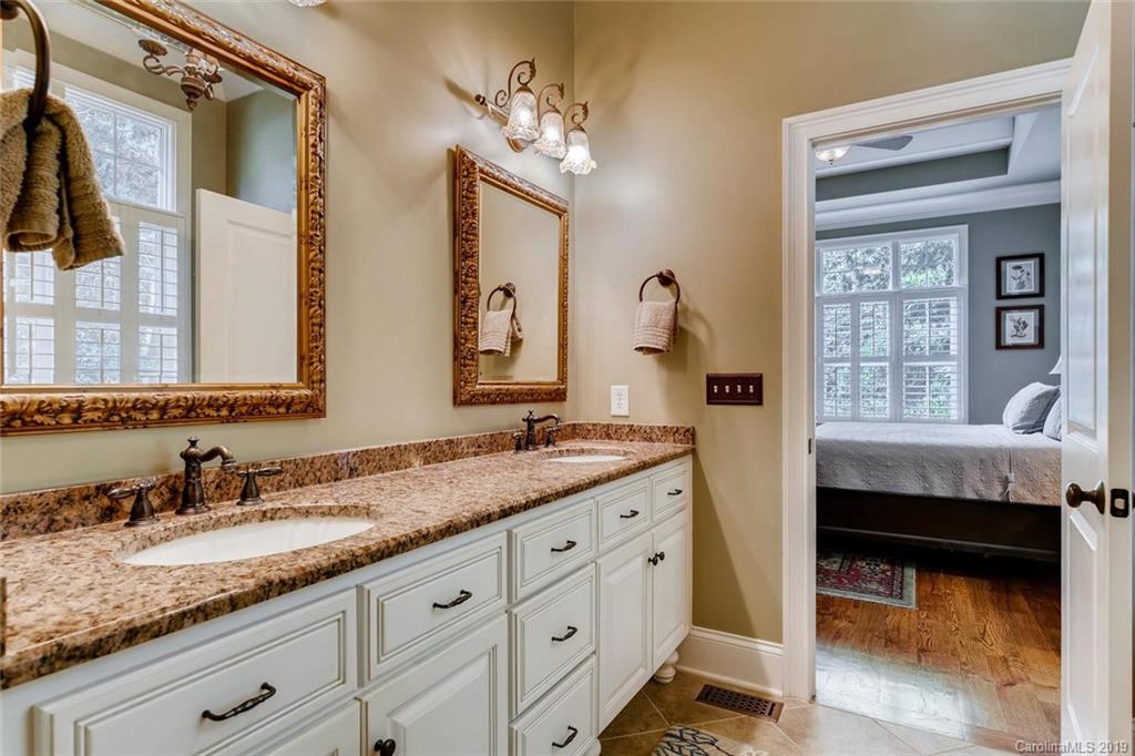 6689 Fox Ridge Circle Davidson, NC 28036 - Photo 13 of 27