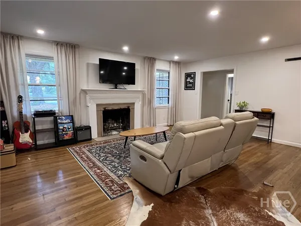 $459,000 | 213 Kensington Drive, Savannah, GA 31405