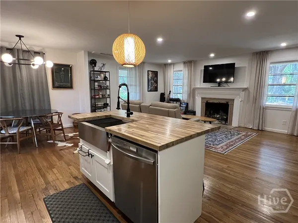 $459,000 | 213 Kensington Drive, Savannah, GA 31405