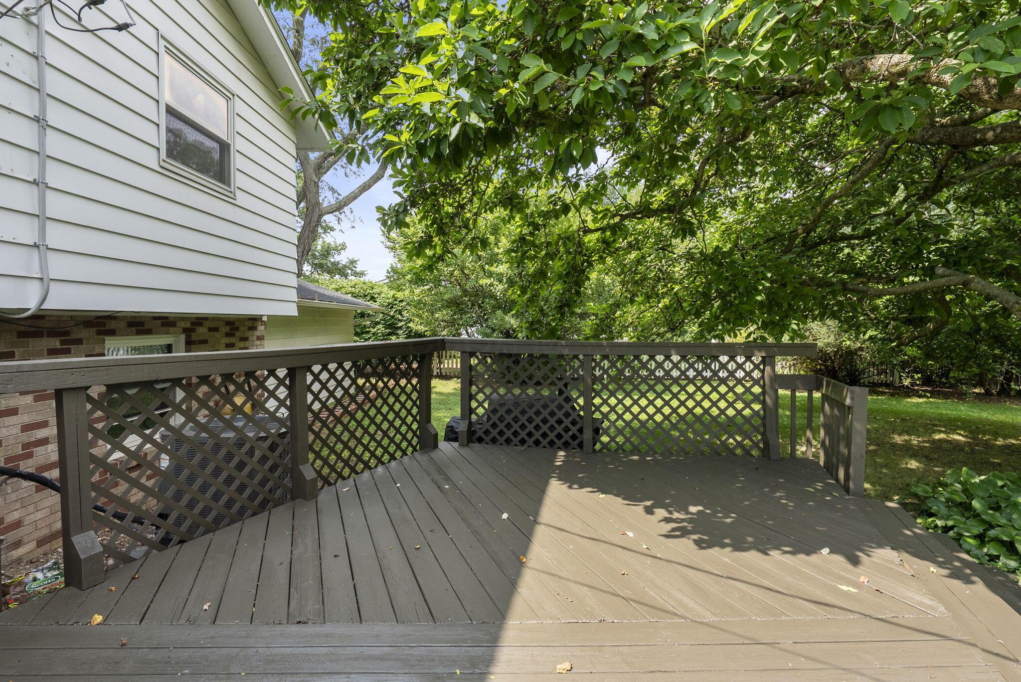 4200 Rudy Road Columbus, OH 43214 - Photo 56 of 78 Backyard/Deck