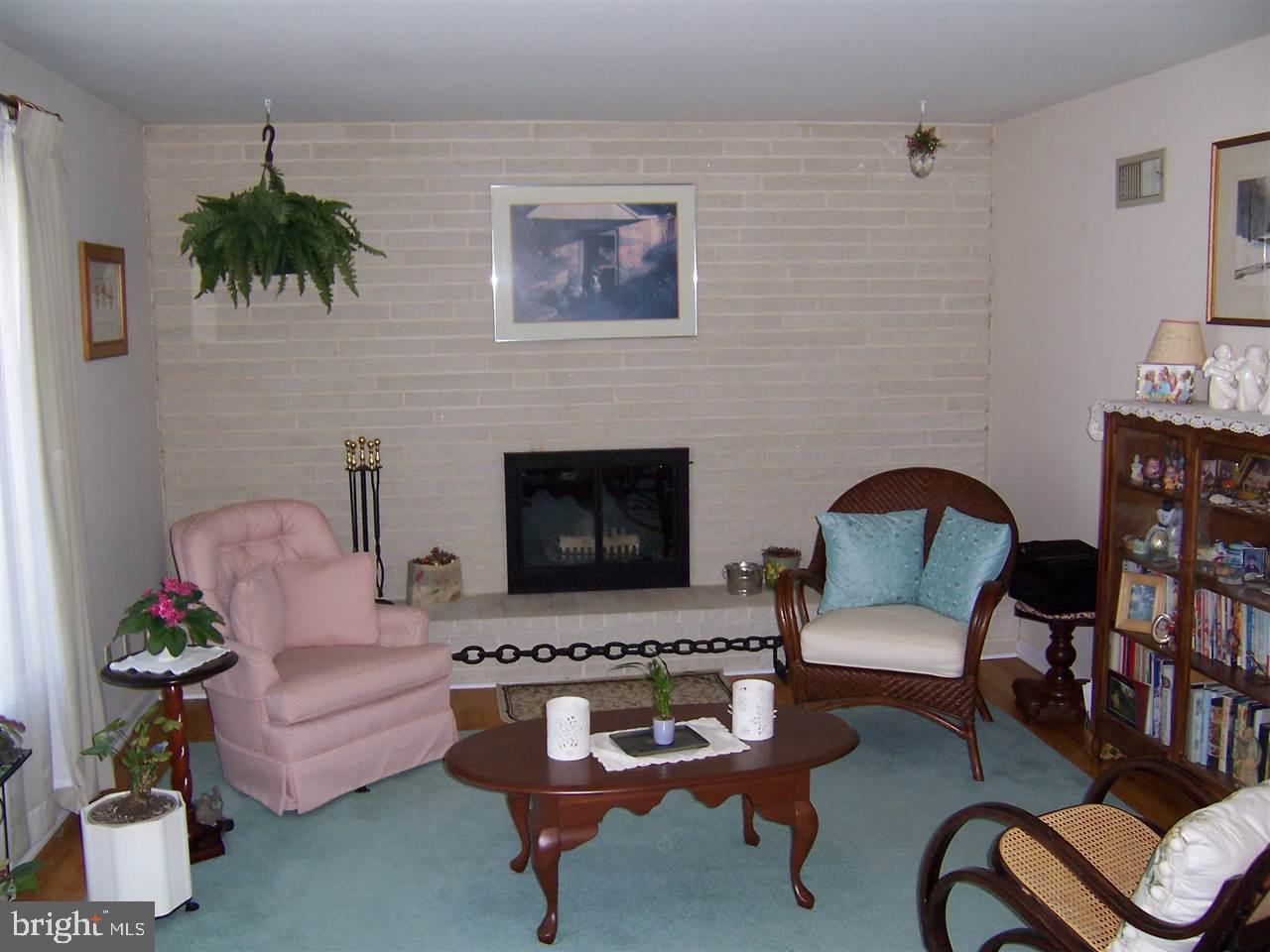 5 Hickory Road Carlisle, PA 17015 - Photo 8 of 25 Gallery Image 8