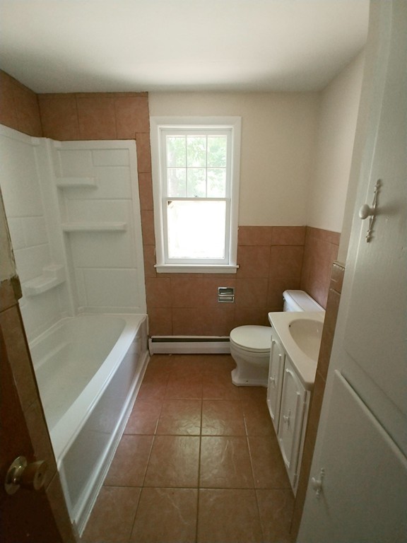 36 Gatewood Road Springfield, MA 01119 - Photo 12 of 19 Gallery Image 12
