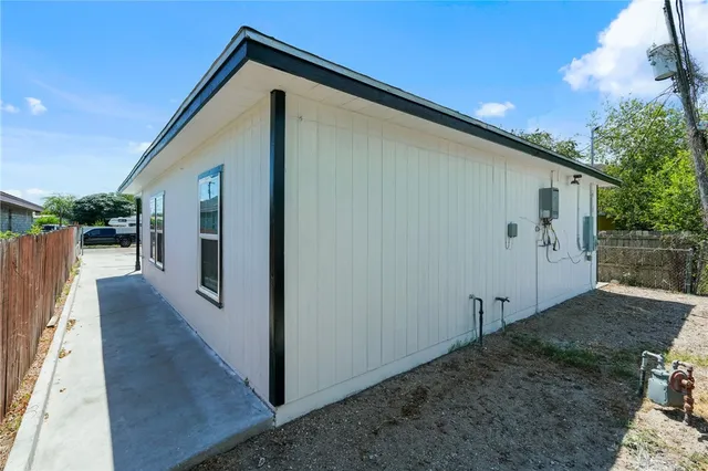 $225,000 | 417 Vera Cruz Street, Corpus Christi, TX 78405