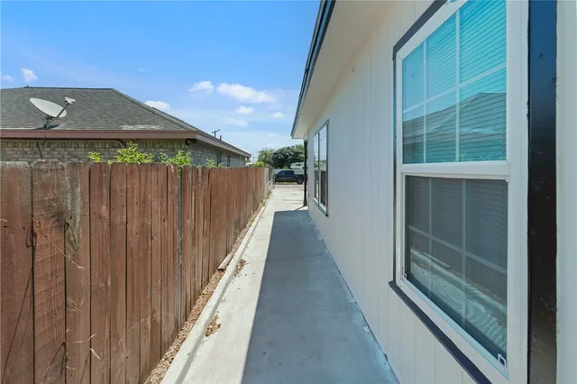 $225,000 | 417 Vera Cruz Street, Corpus Christi, TX 78405