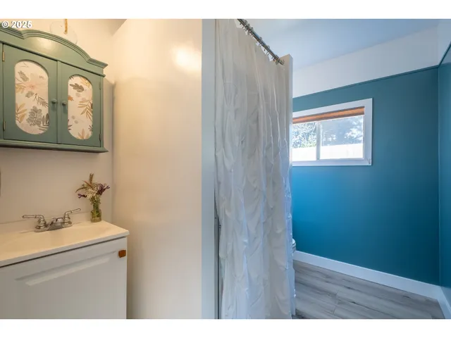 $399,000 | 135 Laurel Street, Gleneden Beach, OR 97388