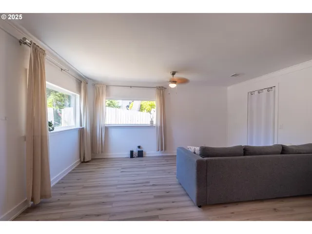 $399,000 | 135 Laurel Street, Gleneden Beach, OR 97388