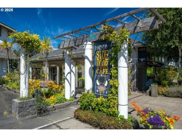 $399,000 | 135 Laurel Street, Gleneden Beach, OR 97388