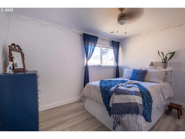 $399,000 | 135 Laurel Street, Gleneden Beach, OR 97388