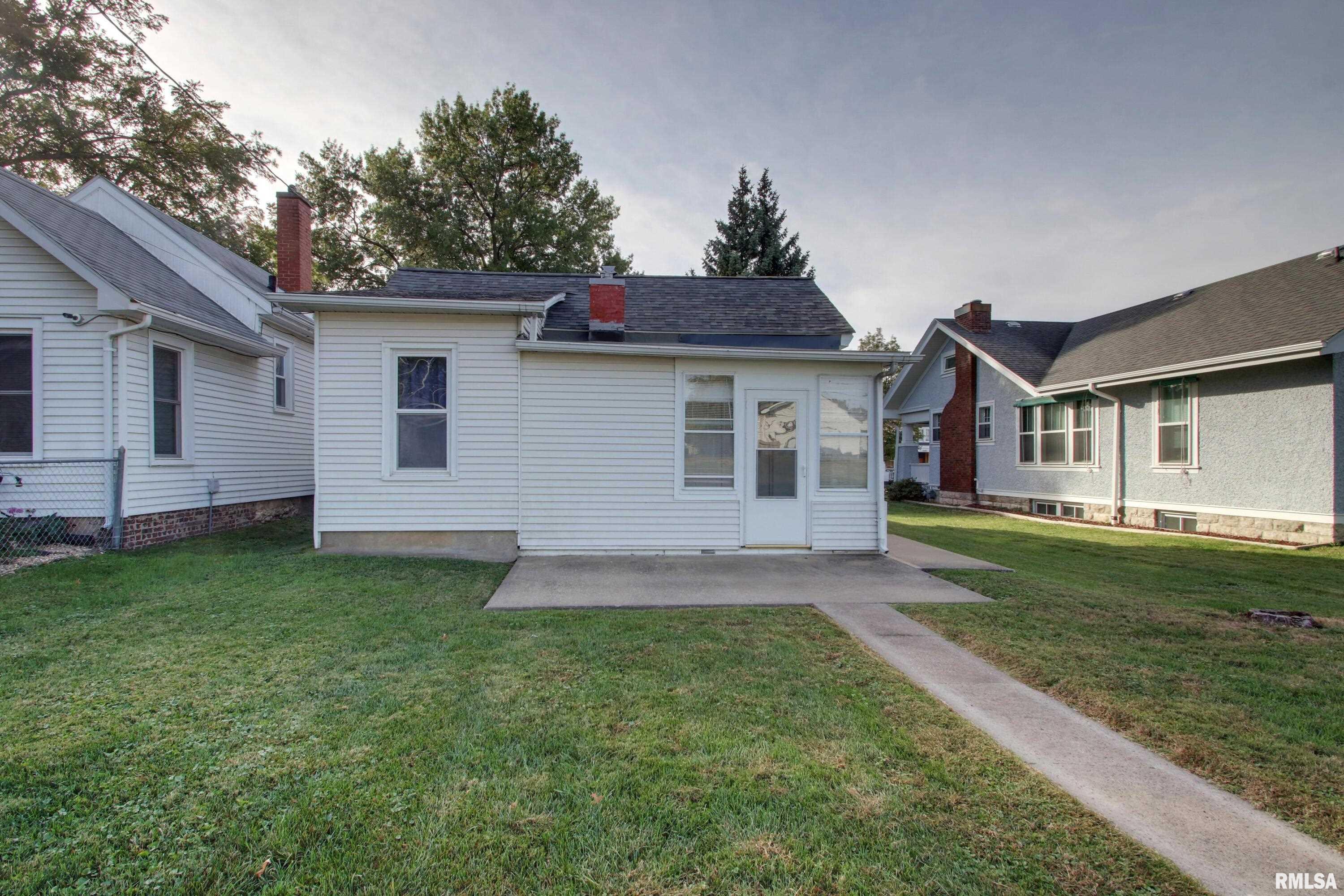 2069 Spring Street Quincy, IL 62301 - Photo 18 of 21 Gallery Image 18