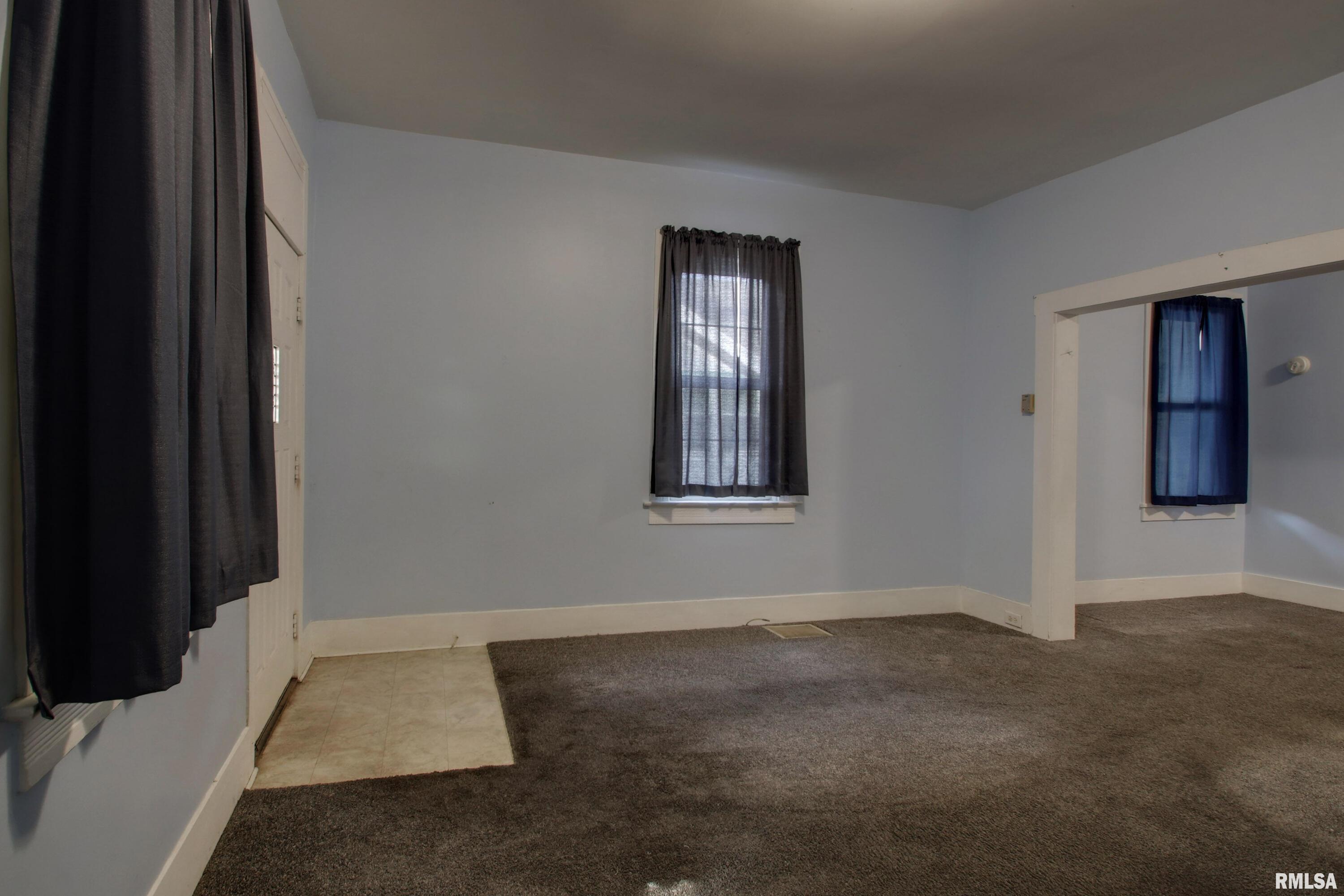 2069 Spring Street Quincy, IL 62301 - Photo 10 of 21 Gallery Image 10