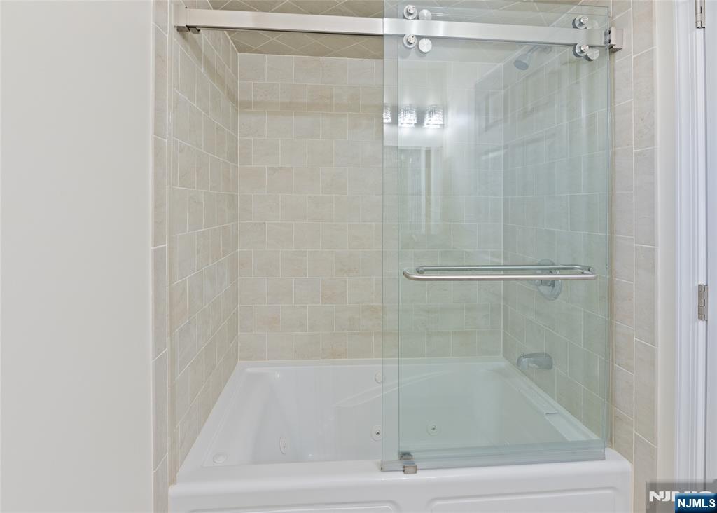 902 Spruce Street Roselle, NJ 07203 - Photo 23 of 32 a close view of a bathtub in bathroom