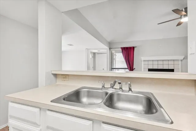 a close view of sink and tap