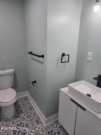 $525,000 | 4207 Holston Hills Road, Knoxville, TN 37914